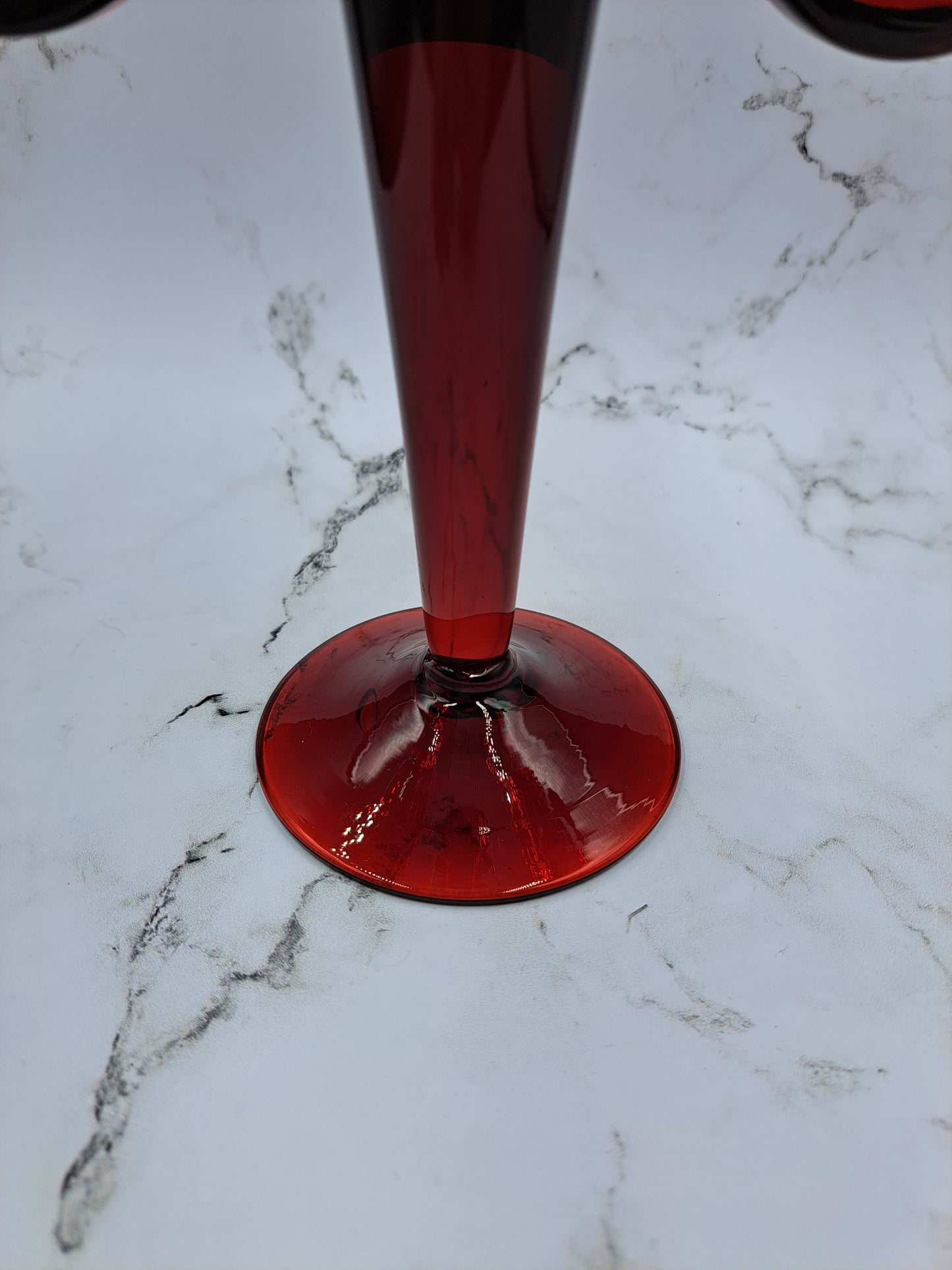 Świecznik szklany trójdzielny